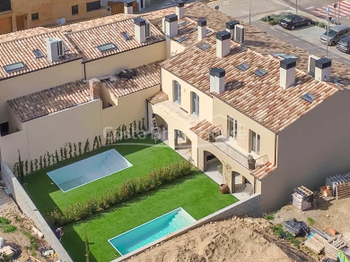 Promotion exclusive de 12 maisons de luxe à Pals, Costa Brava, avec jardin et piscine privée