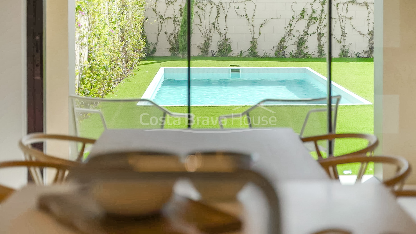 Casa obra nova a Pals. Piscina privada i jardí