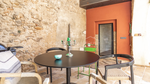 Renovated historic house for sale in Ventalló Al Empordà