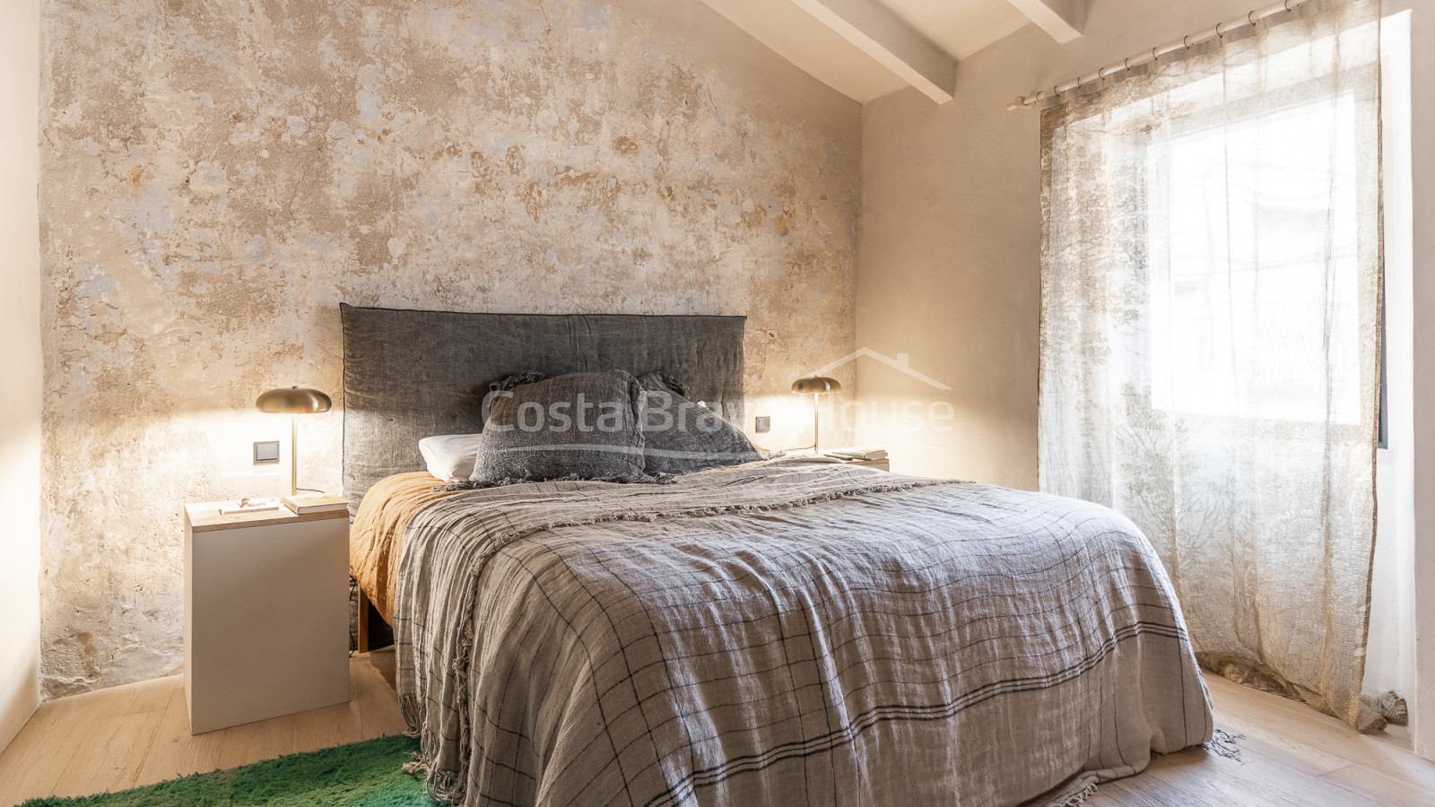 Renovated historic house for sale in Ventalló Al Empordà