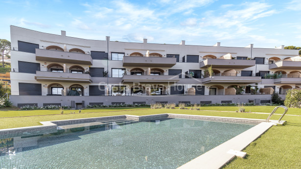 Appartement avec piscine et garage entre Begur Sa Riera et Pals