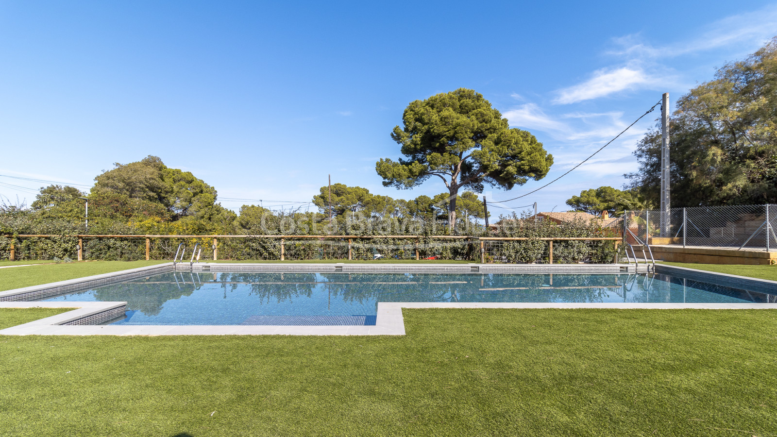 Appartement avec piscine et garage entre Begur Sa Riera et Pals