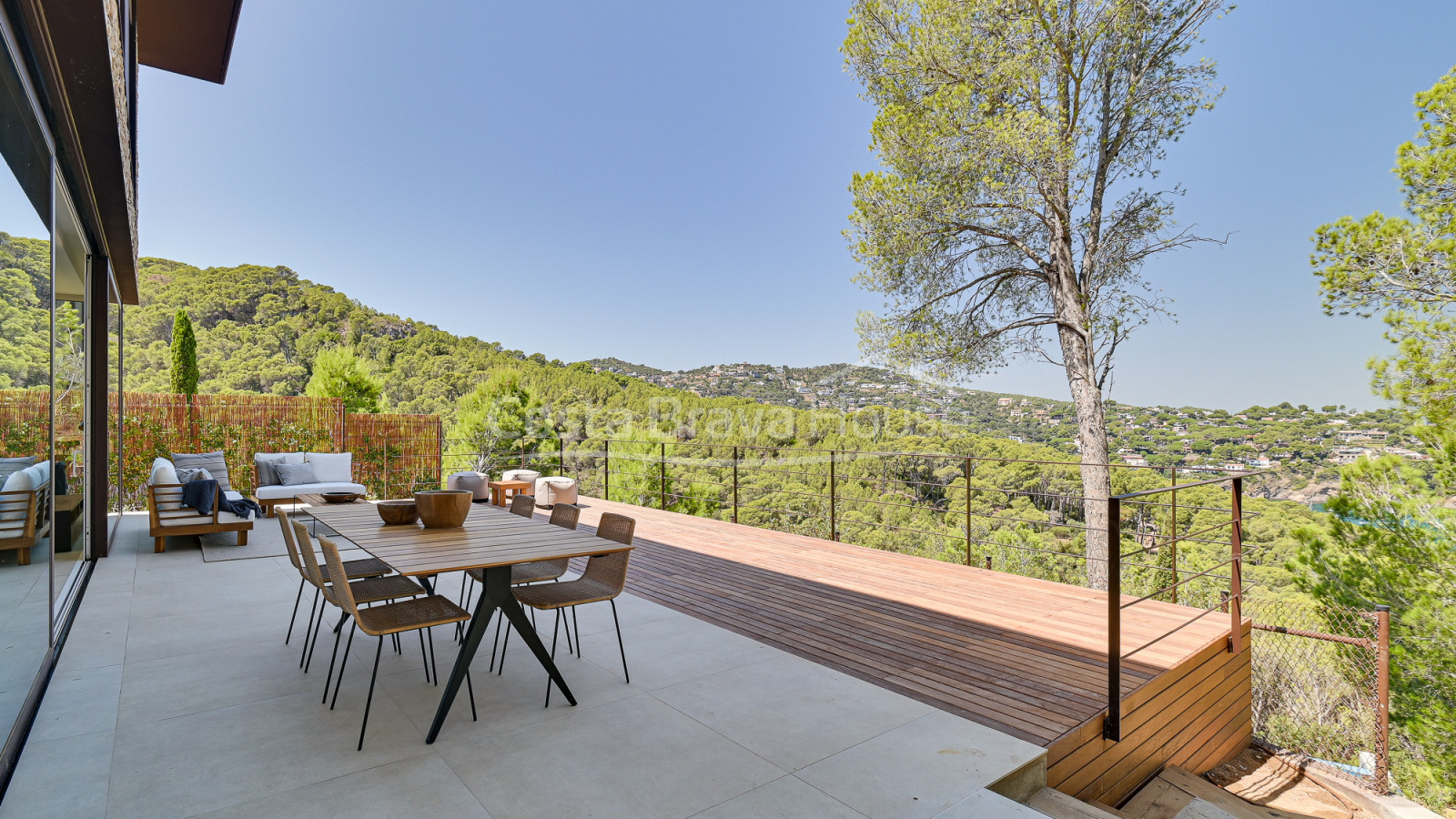 Moderna casa de disseny en venda a Begur Sa Riera, amb impressionants vistes al mar i piscina