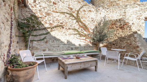 Casa histórica renovada en Pals, Costa Brava