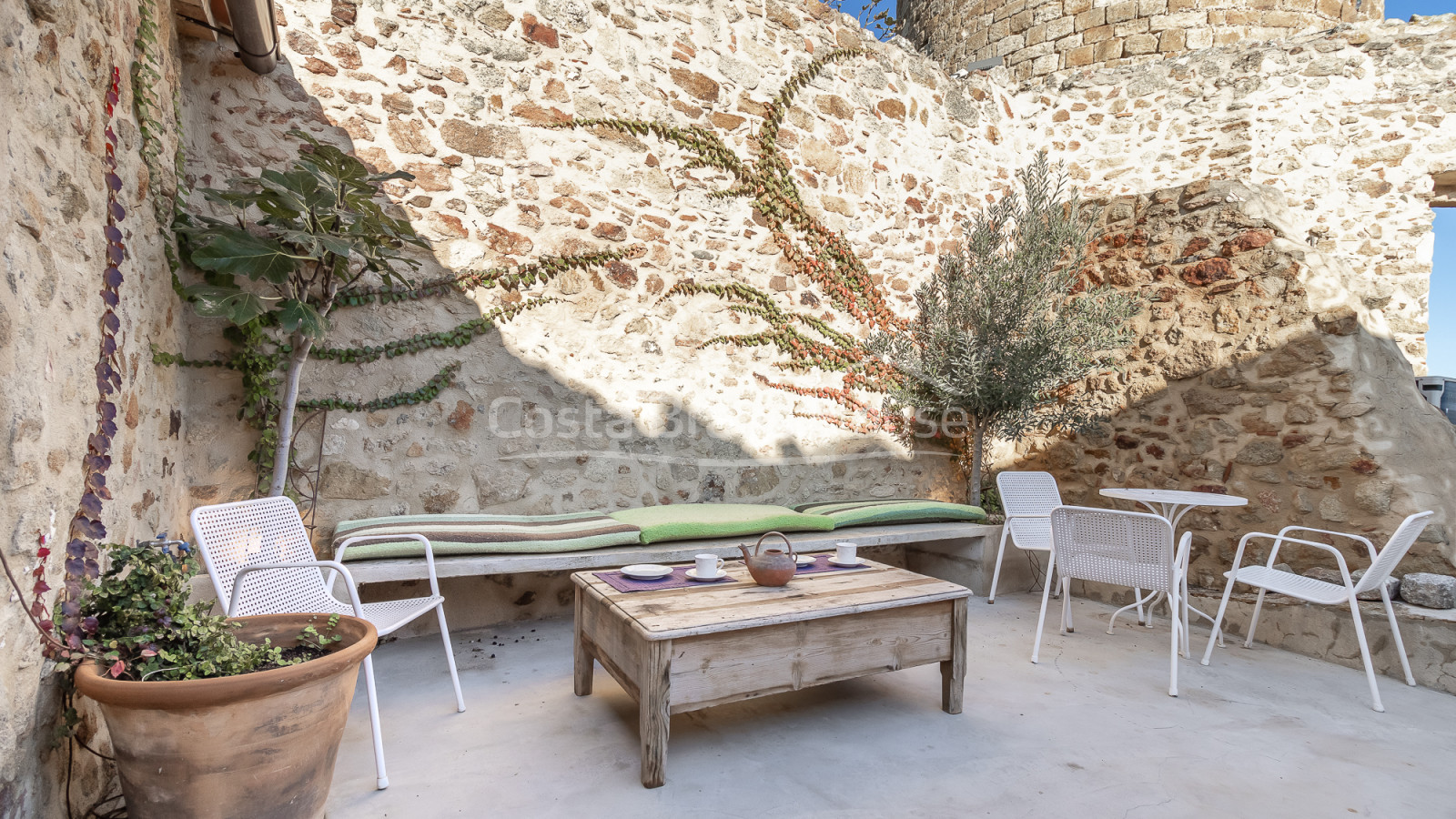 Historic house renovated in Pals, Costa Brava