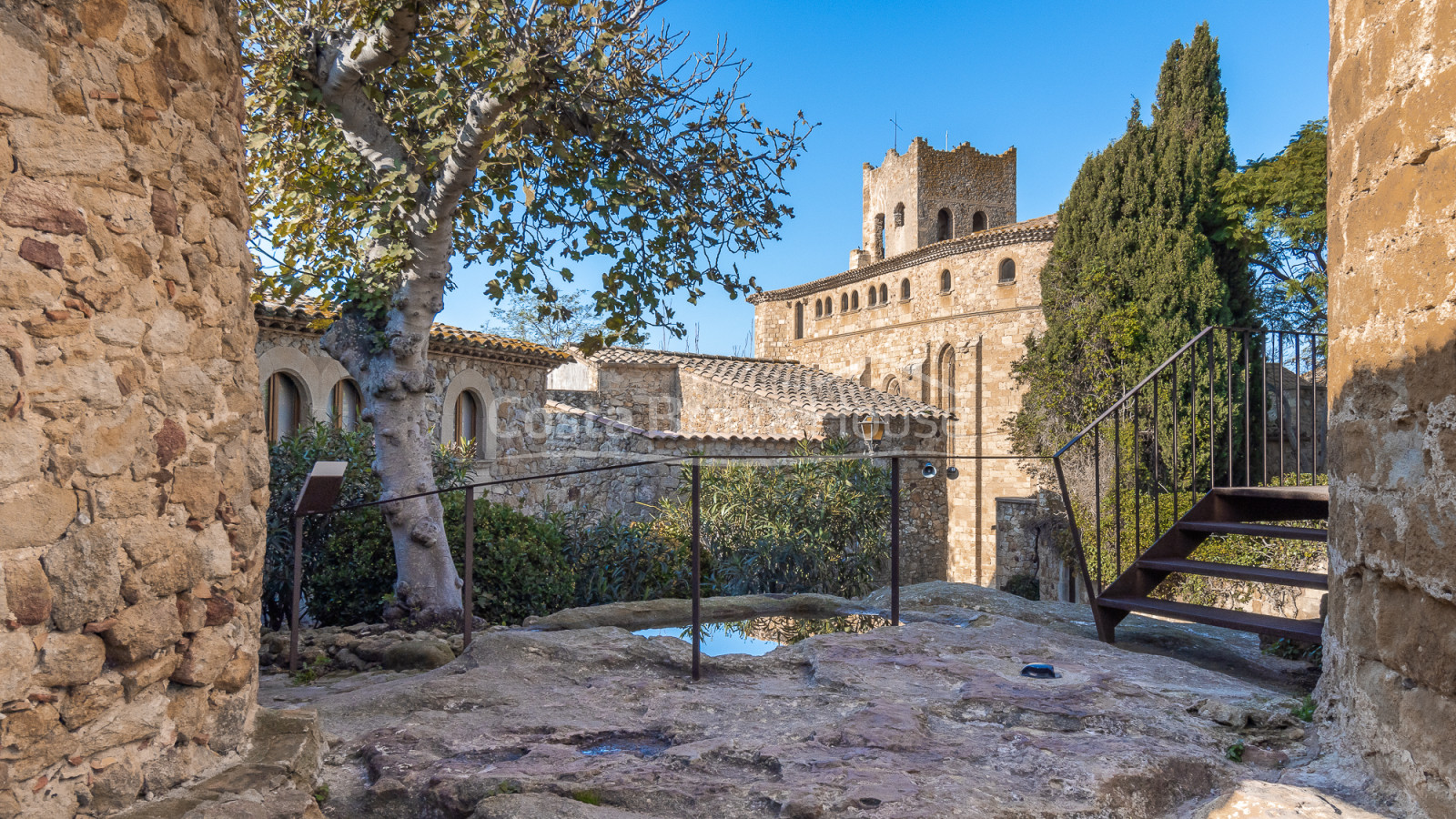 Casa histórica renovada en Pals, Costa Brava