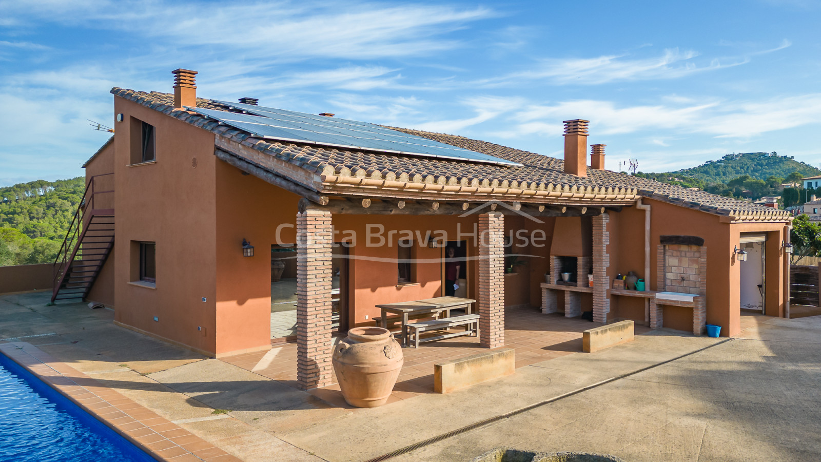 Villa amb piscina i jardí a Residencial Begur, Costa Brava