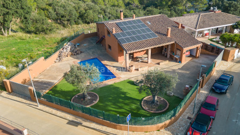 Villa avec piscine et jardin à Residencial Begur, Costa Brava