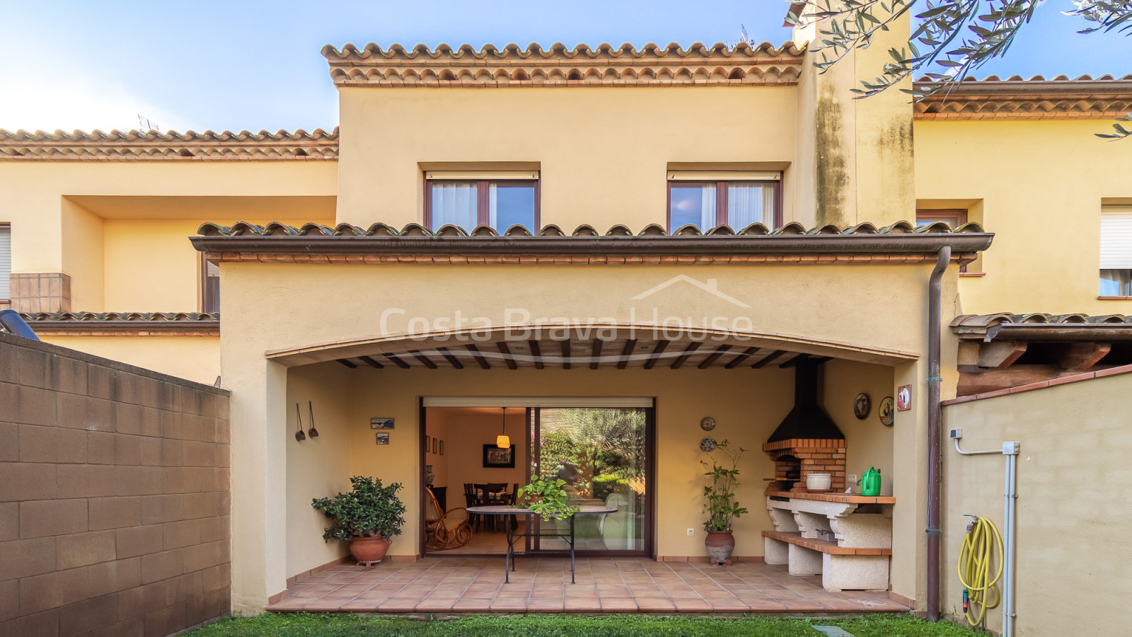 Maison jumelée au centre de Palafrugell, avec jardin et garage