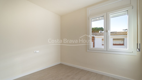 Renovated apartment in Calella, 500 m from the beach