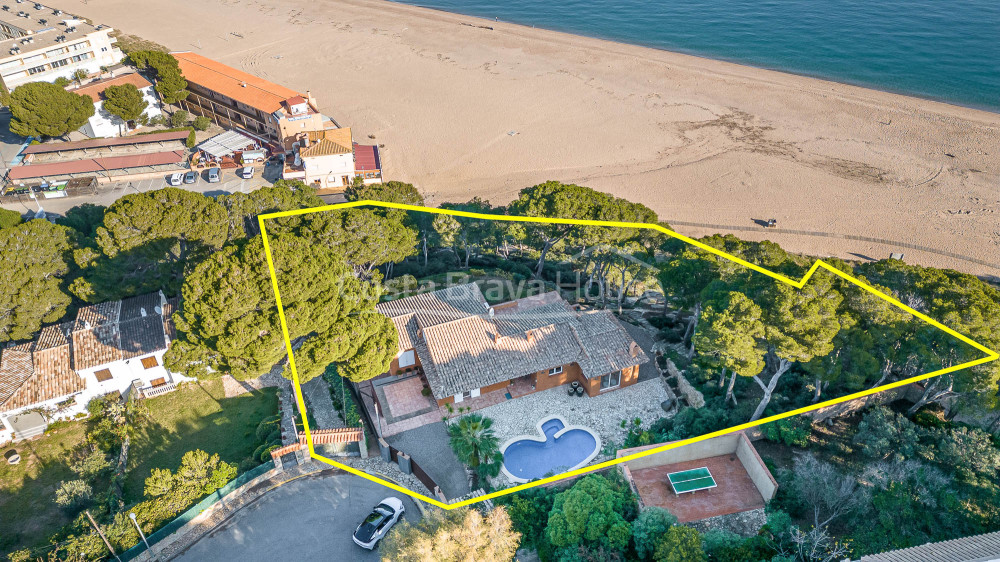 Luxury villa by the sea in Begur, Costa Brava