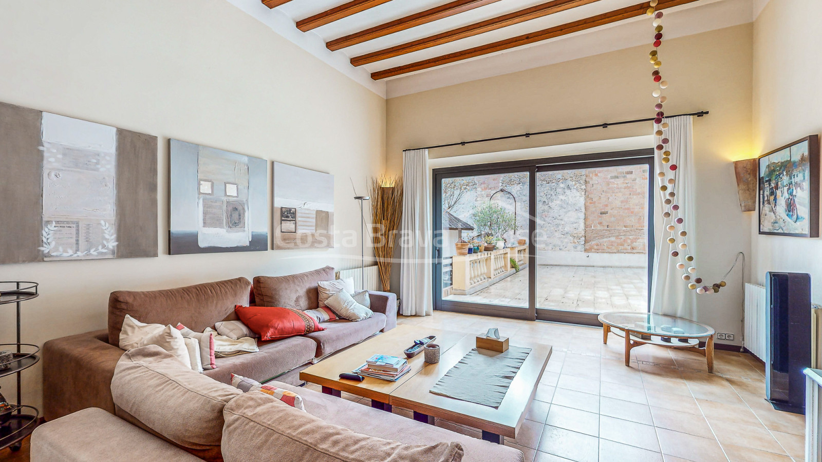 Casa histórica reformada en venta en Torroella de Montgrí