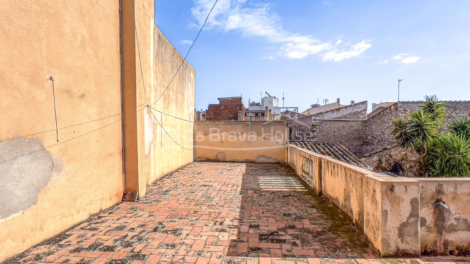 Casa histórica reformada en venta en Torroella de Montgrí