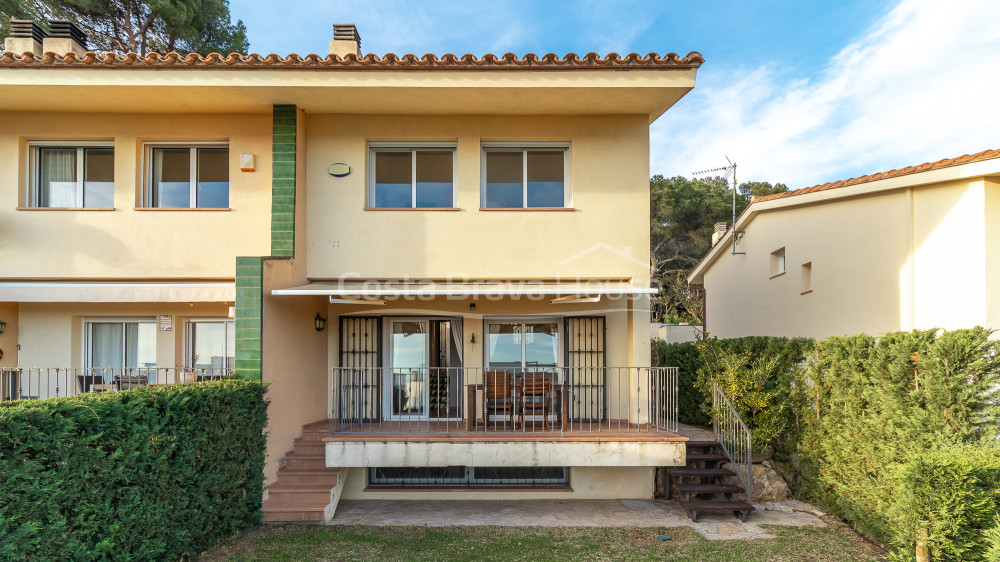 House in Sant Feliu Guíxols with sea views and pool