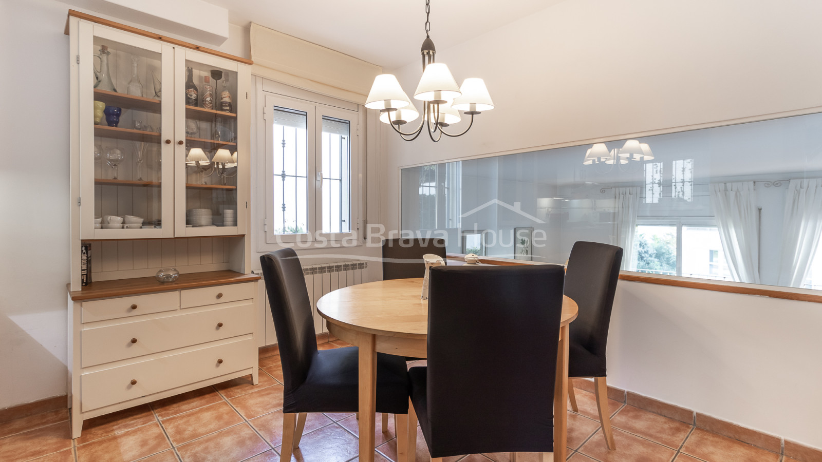 Casa en Sant Feliu Guíxols con vistas al mar y piscina