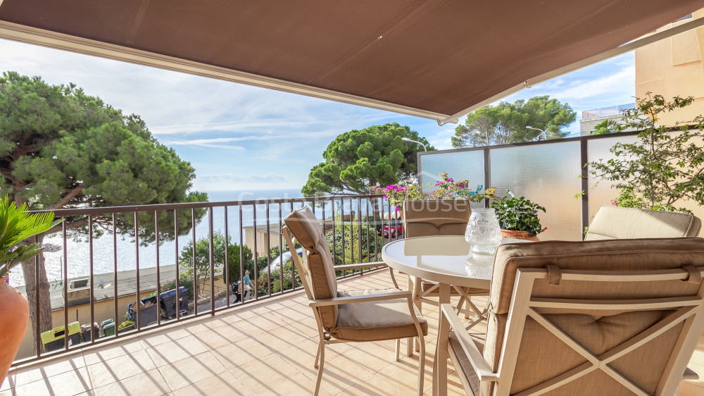 Maison en duplex avec vue sur la mer à Llafranc, Costa Brava.