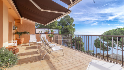 Maison en duplex avec vue sur la mer à Llafranc, Costa Brava.