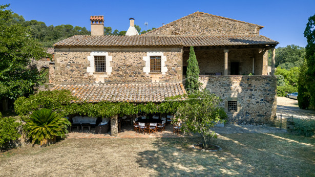 16th-century Renaissance country house for sale in Foixà