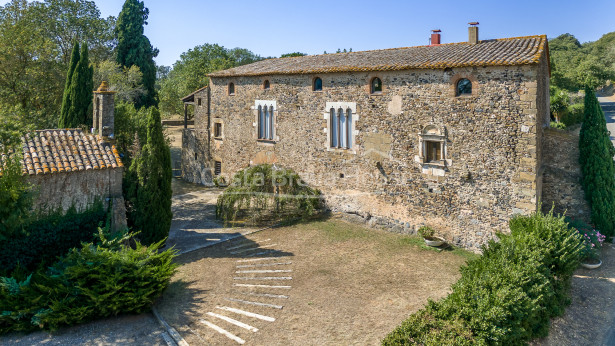 16th-century Renaissance country house for sale in Foixà