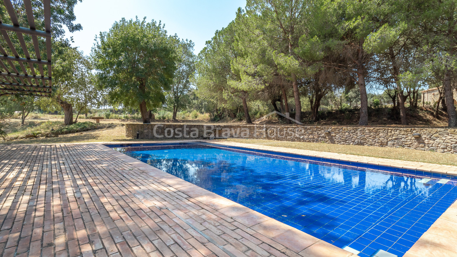 16th-century Renaissance country house for sale in Foixà