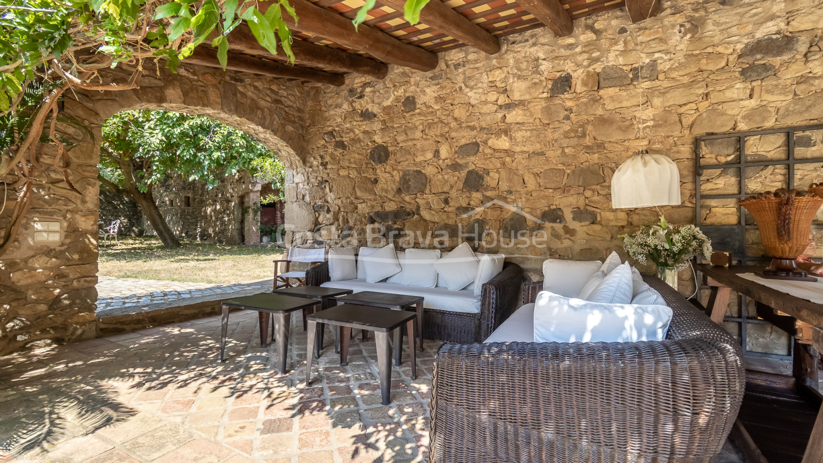 16th-century Renaissance country house for sale in Foixà