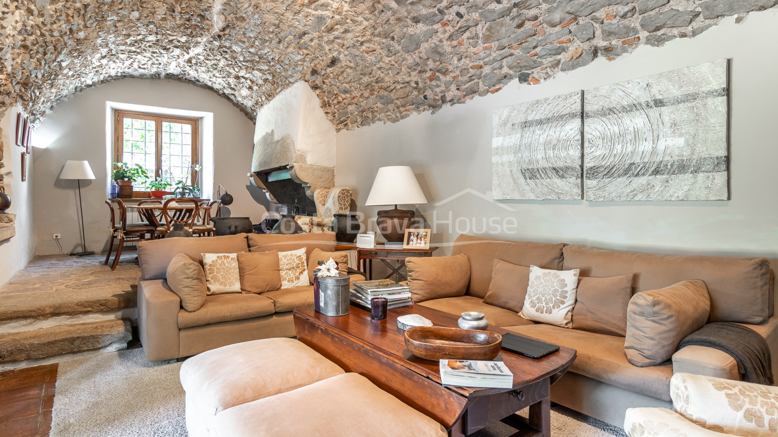 16th-century Renaissance country house for sale in Foixà