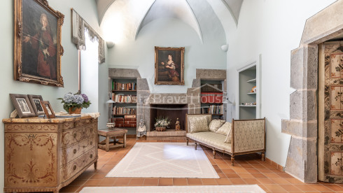 16th-century Renaissance country house for sale in Foixà