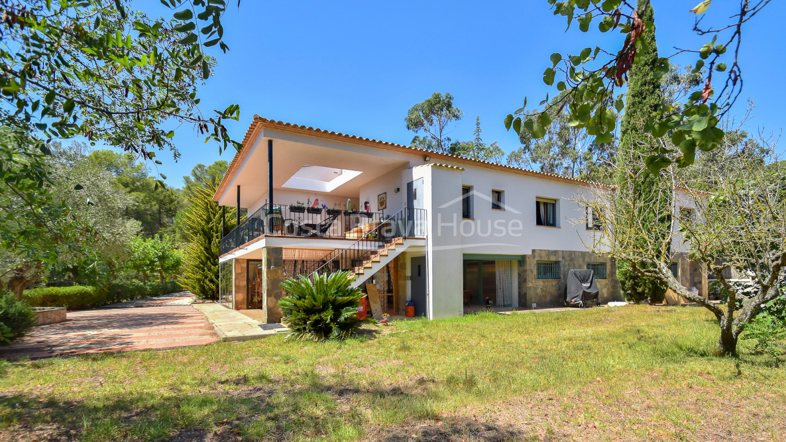 Maison de campagne avec 11.000 m² de terrain à vendre à un joli endroit entre Begur et Palafrugell