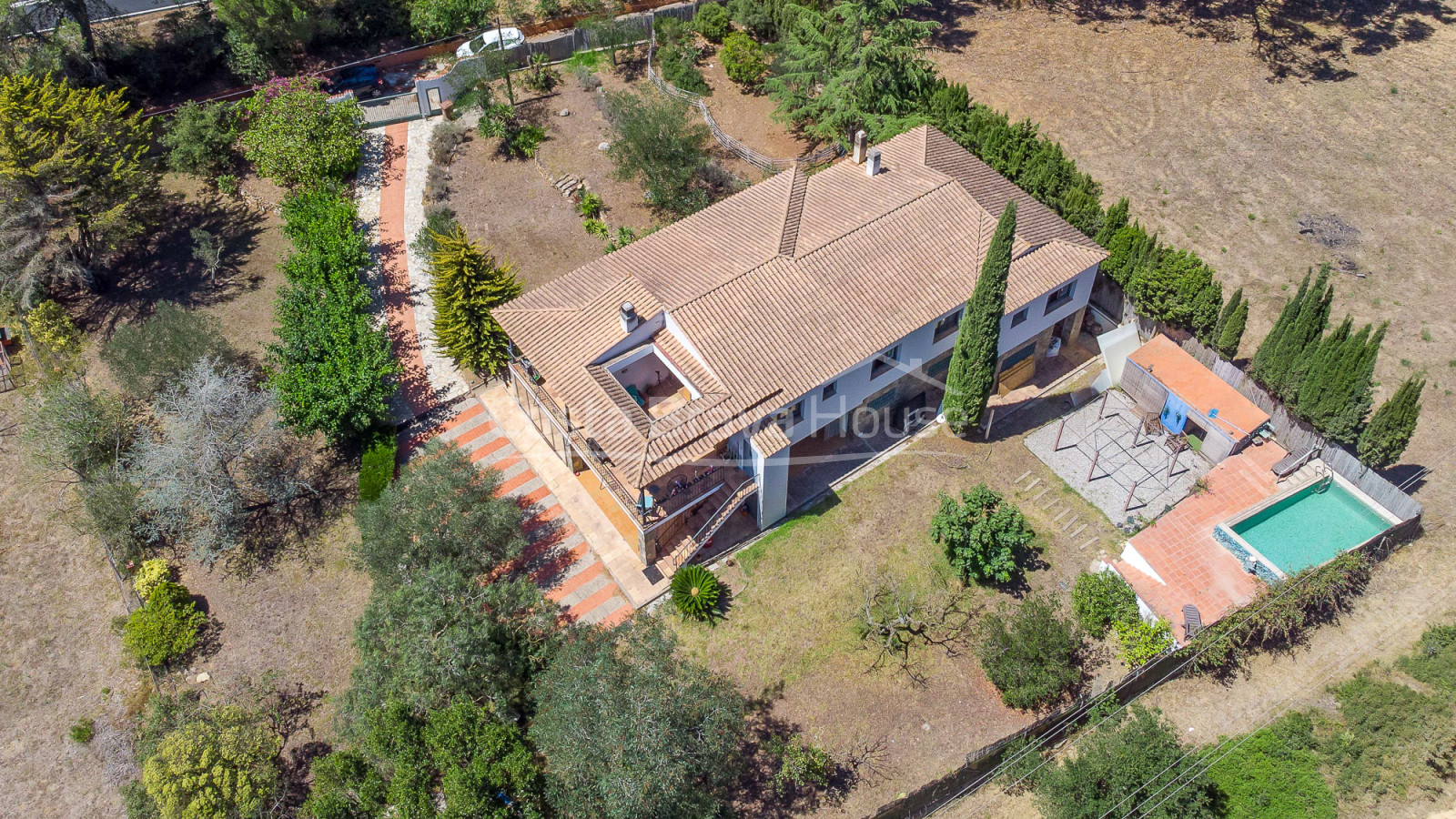 Casa de campo con 11.000 m² de terreno en venta en un bonito lugar entre Begur y Palafrugell