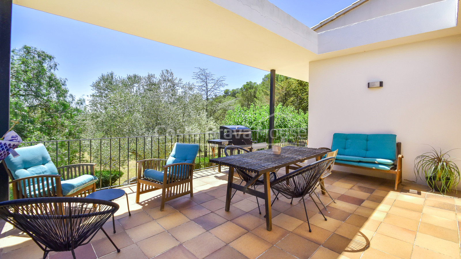 Country house with 11.000 m² of land for sale in a nice place between Begur and Palafrugell