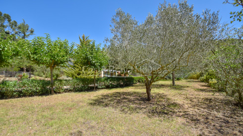 Casa de campo con 11.000 m² de terreno en venta en un bonito lugar entre Begur y Palafrugell