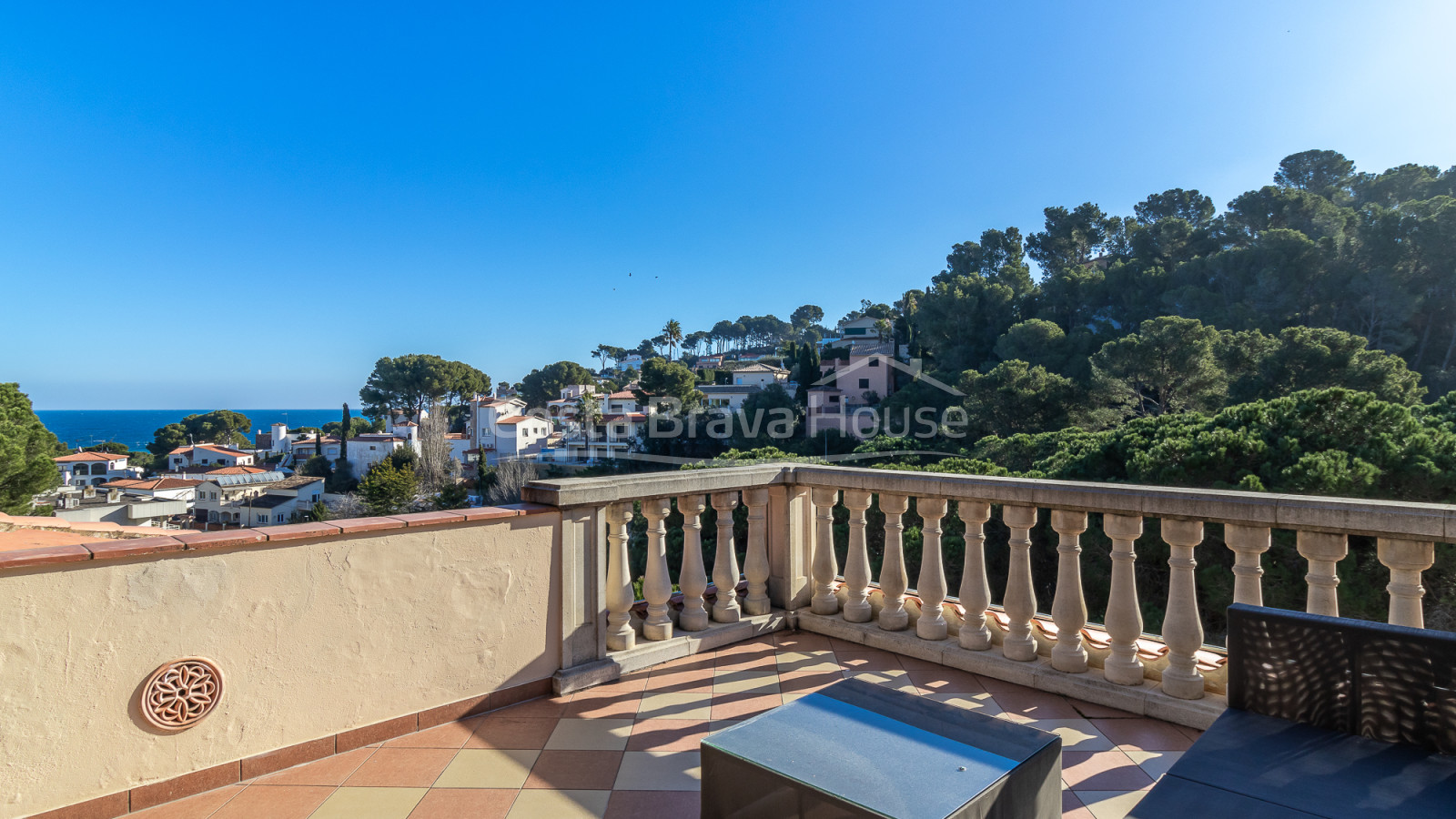 Vila de luxe amb piscina privada a Pals