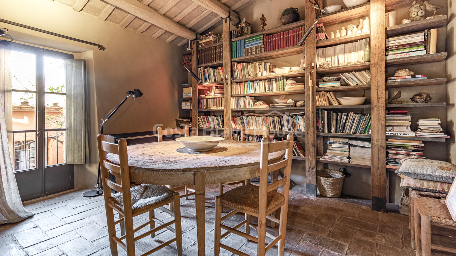 Casa histórica en Begur con piscina y jardín privado