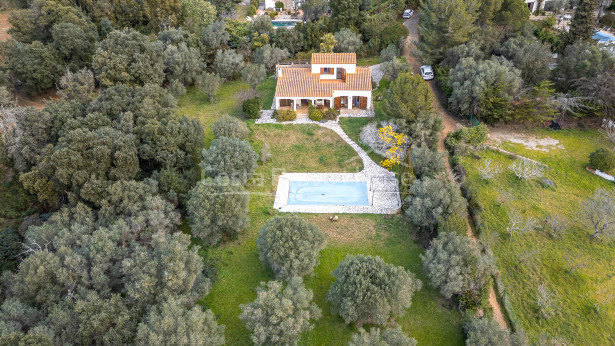 Casa rústica con piscina en Vall-llobrega, Costa Brava