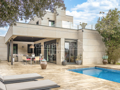 Vila de luxe a Calella de Palafrugell amb piscina i jardí, a 15 minuts a peu de la platja