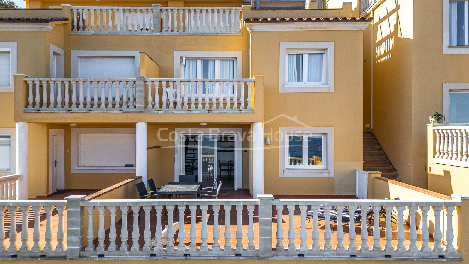 Duplex in Cap Sa Sal area with sea views and terraces